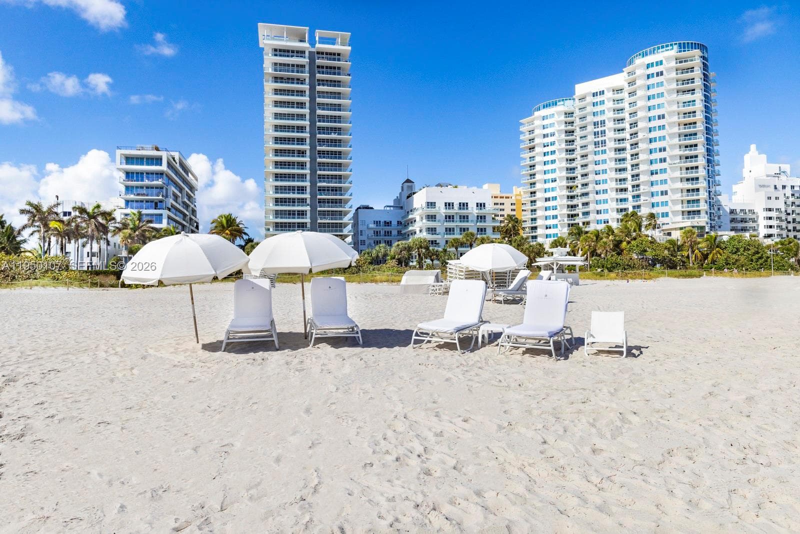 A11950107 — Miami Beach — 19