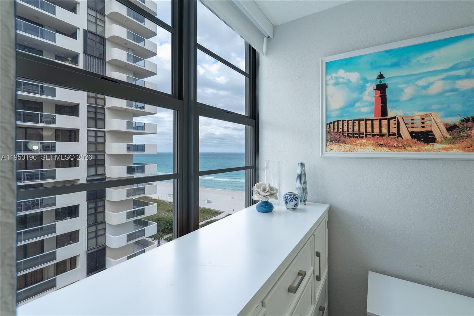 A11950196 — Miami Beach — 17