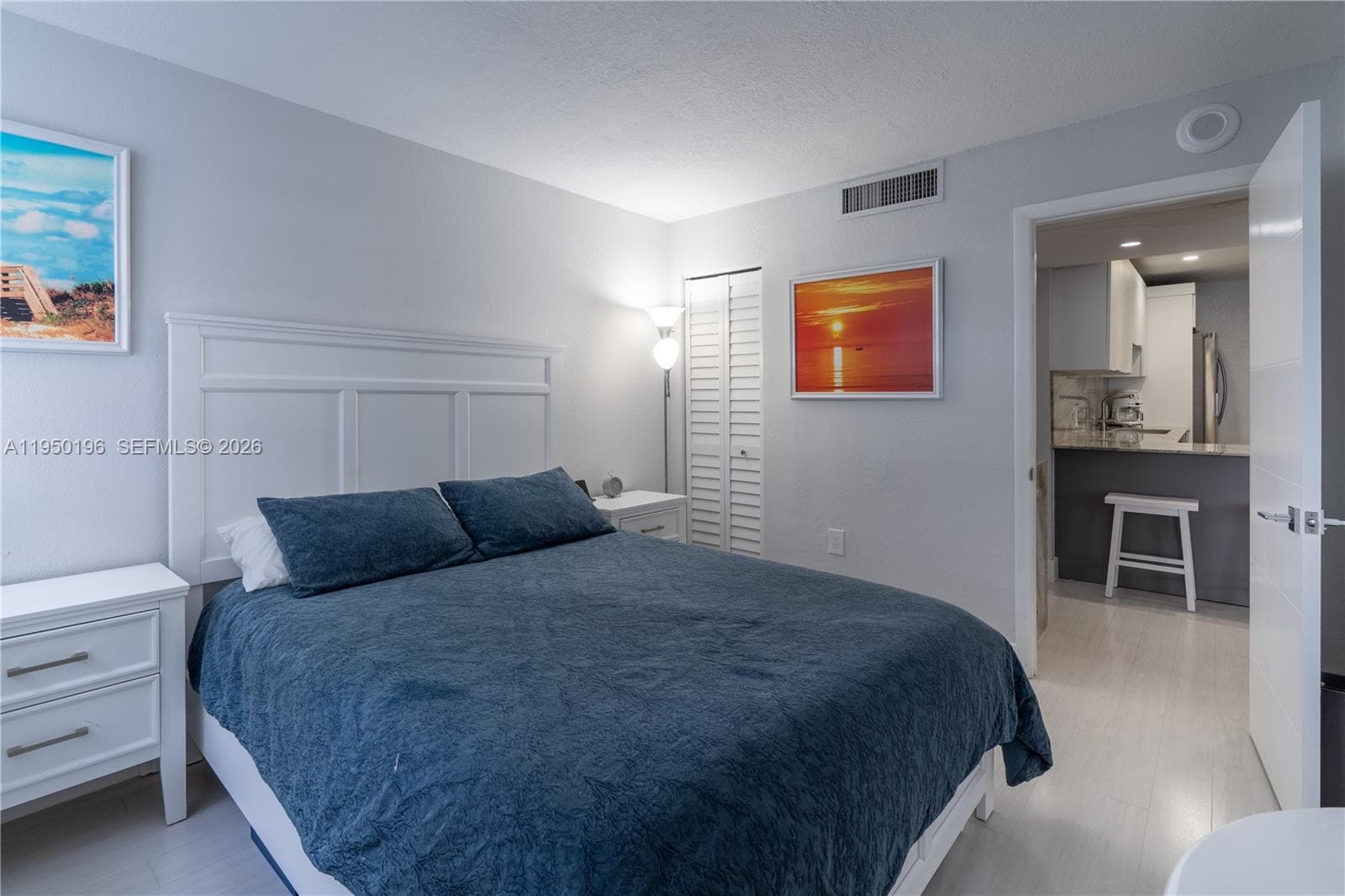A11950196 — Miami Beach — 16