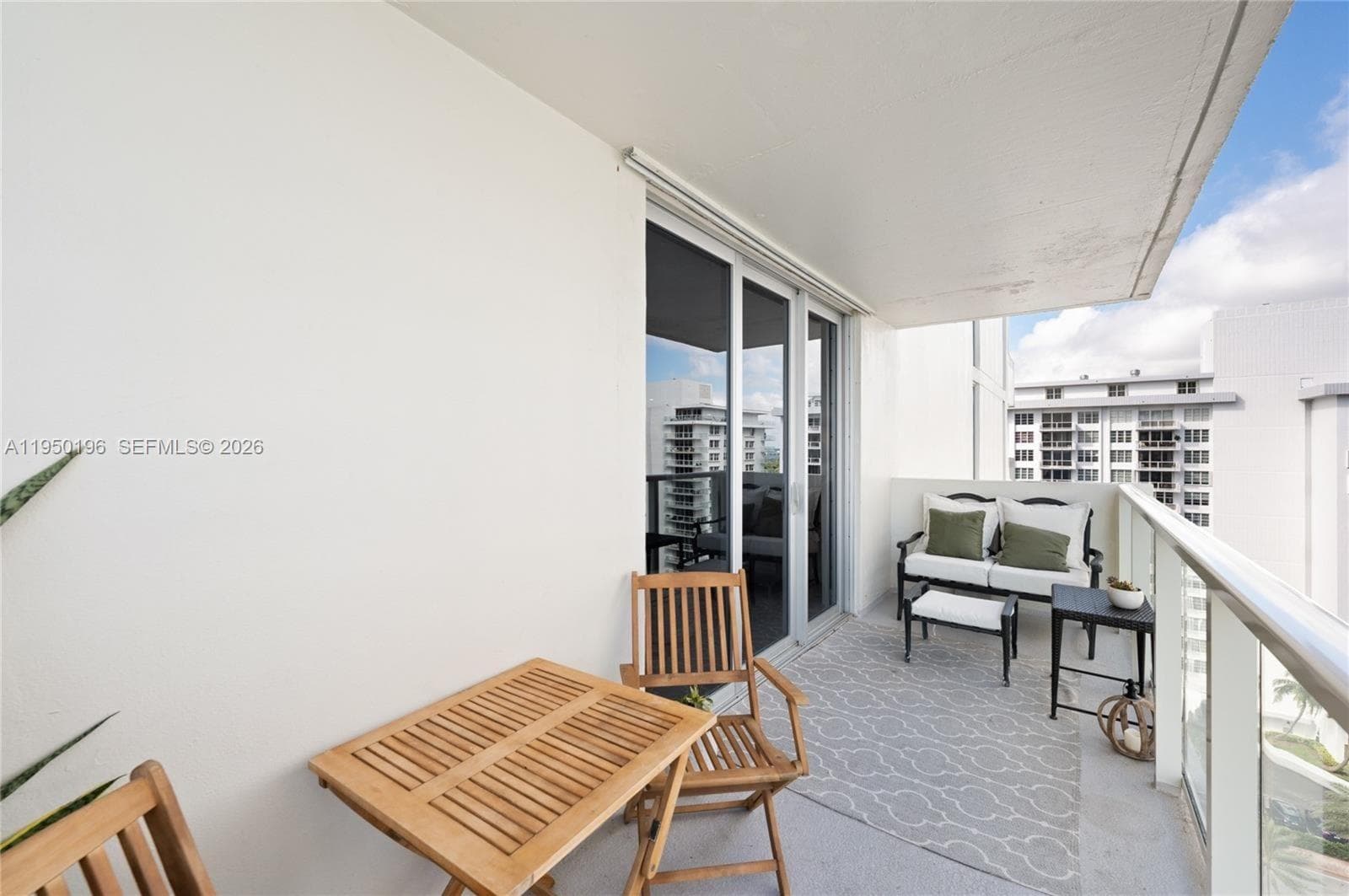 A11950196 — Miami Beach — 38