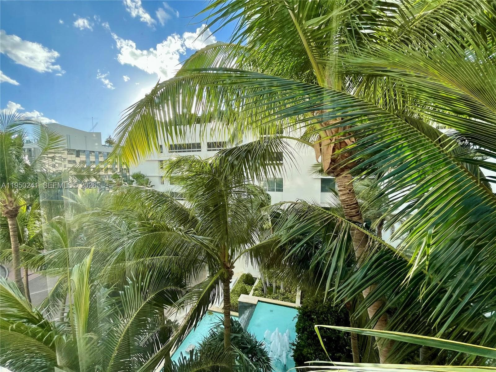 A11950241 — Miami Beach — 19
