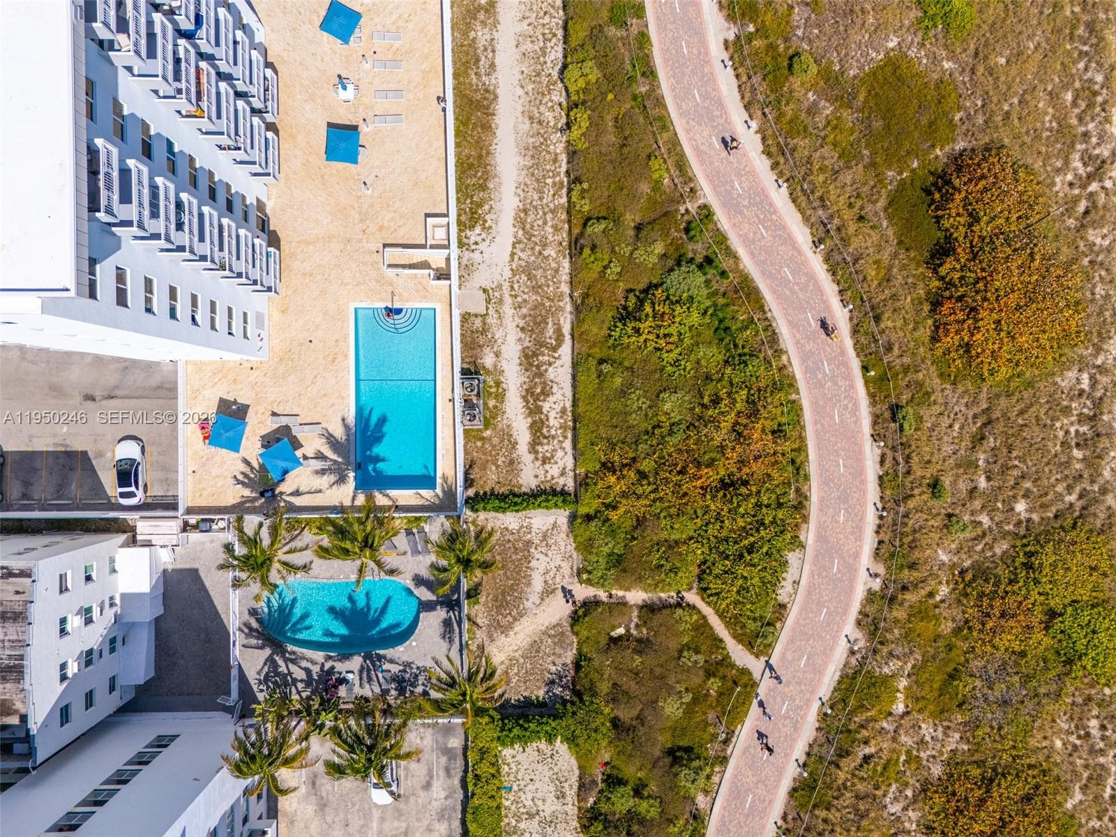 A11950246 — Miami Beach — 17