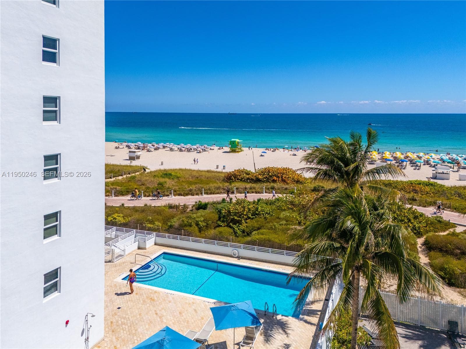 A11950246 — Miami Beach — 16