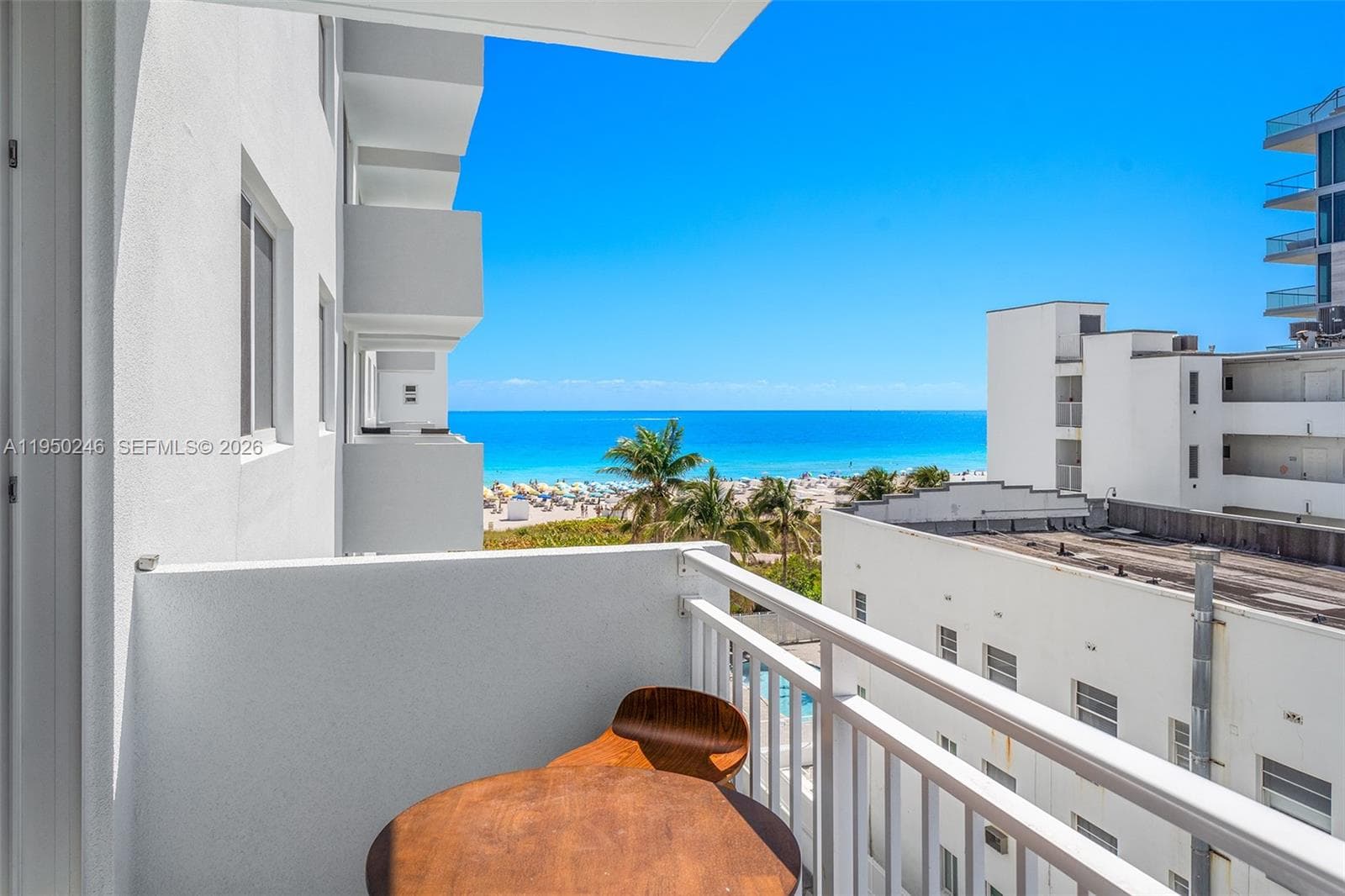 A11950246 — Miami Beach — 15