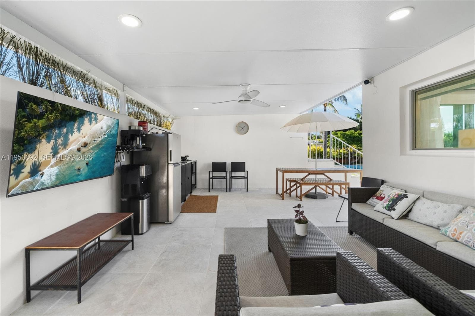 A11950692 — Miami Beach — 19
