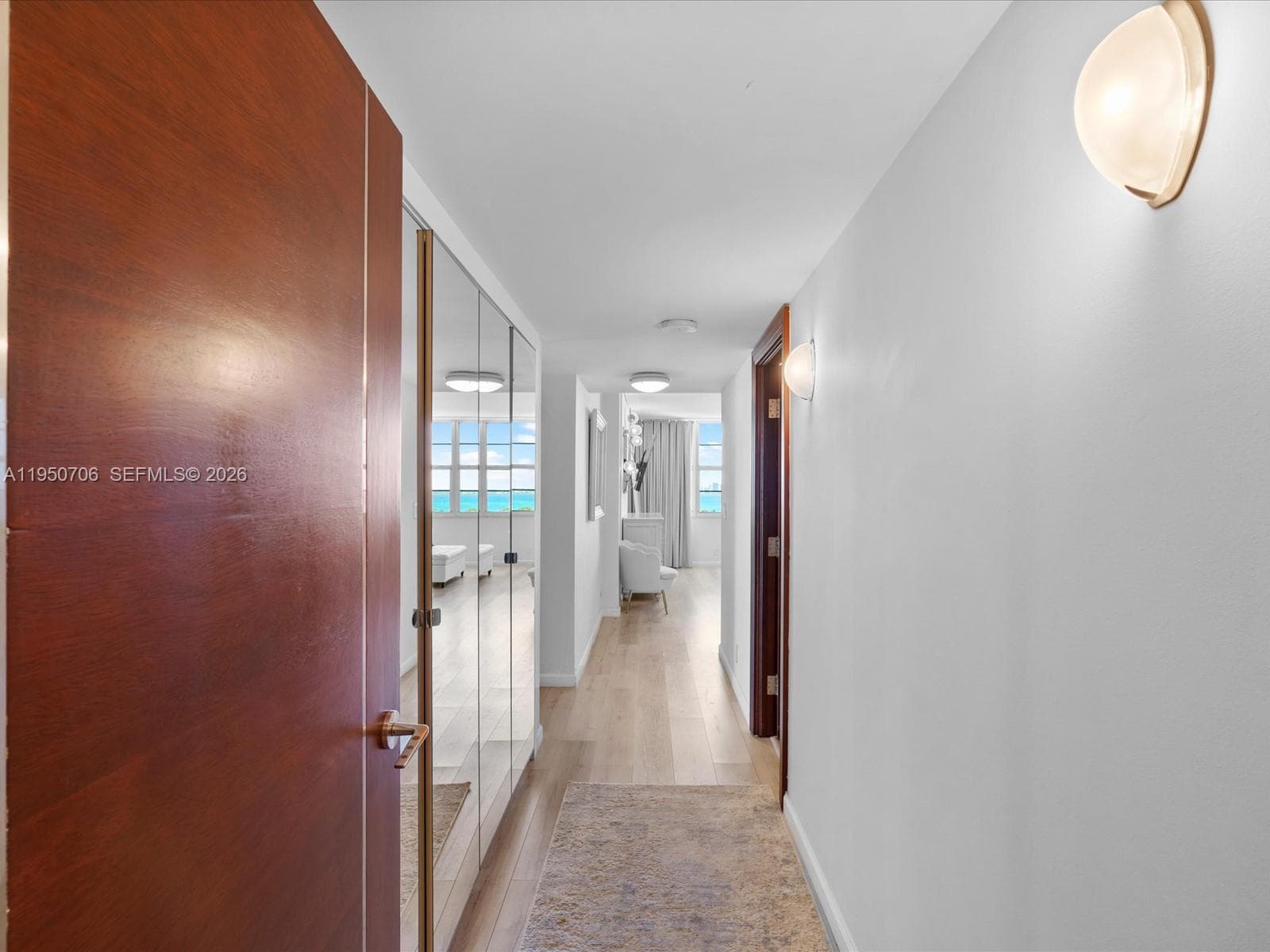 A11950706 — Miami Beach — 34