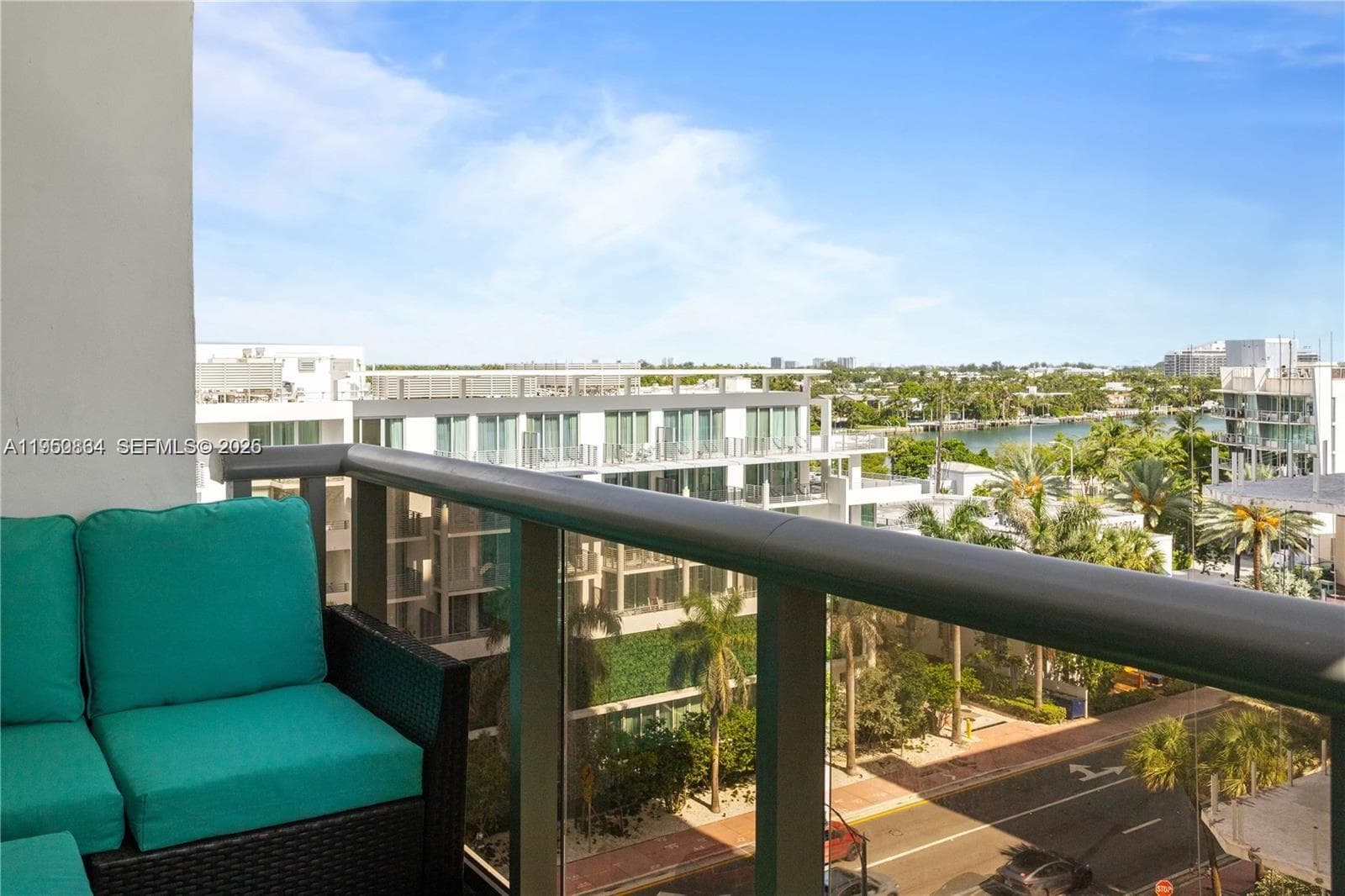 A11950834 — Miami Beach — 2