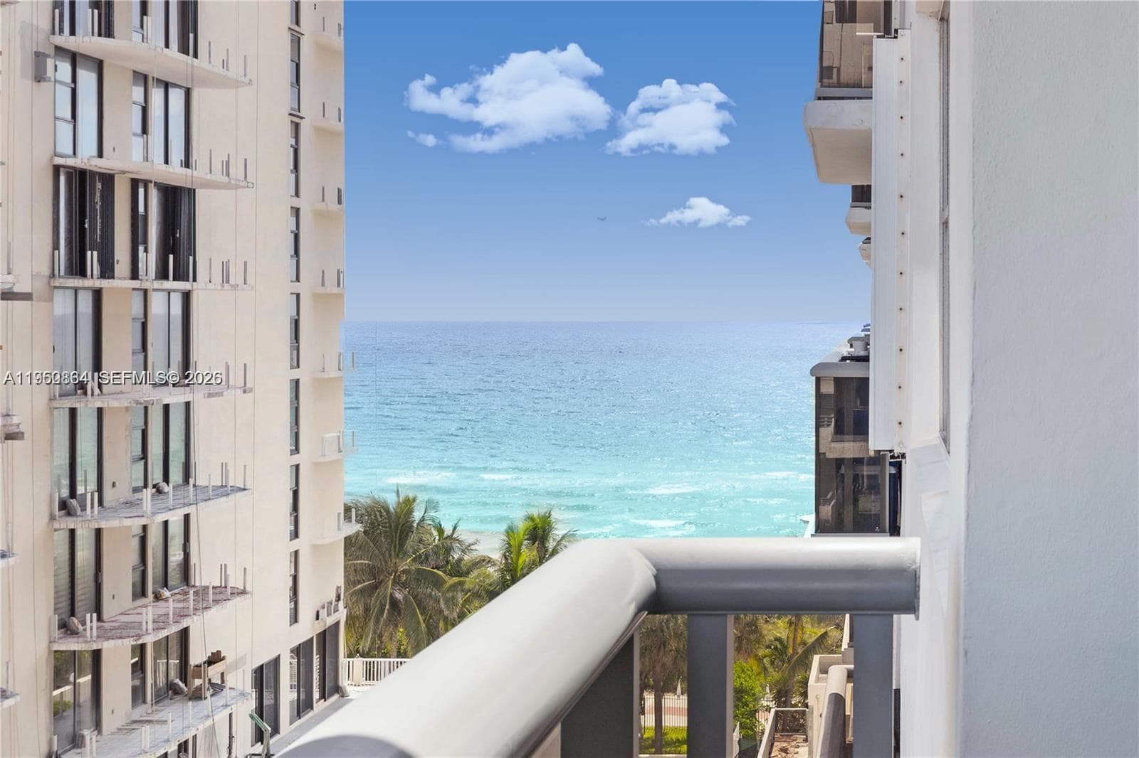 A11950834 — Miami Beach
