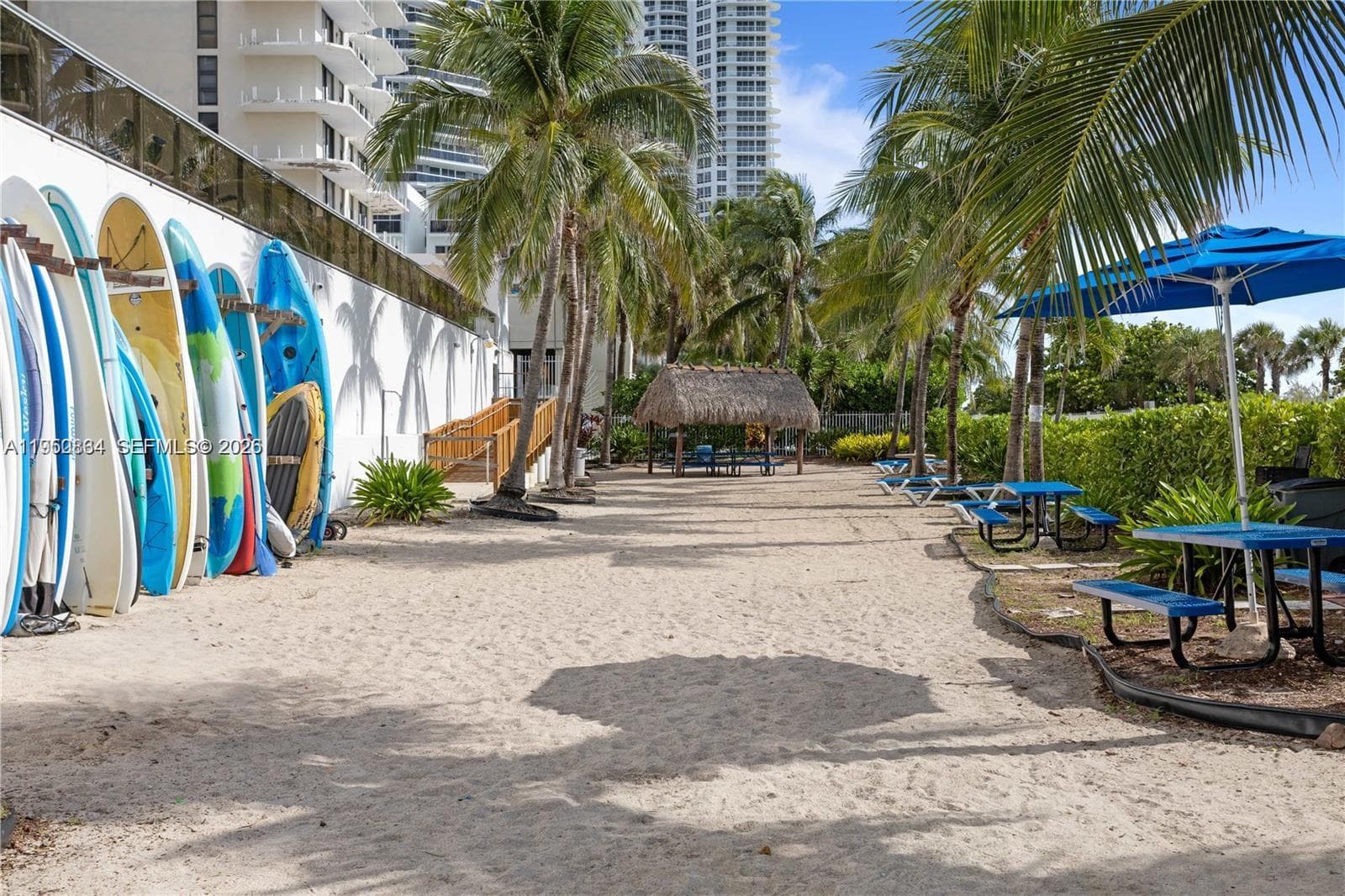 A11950834 — Miami Beach — 4