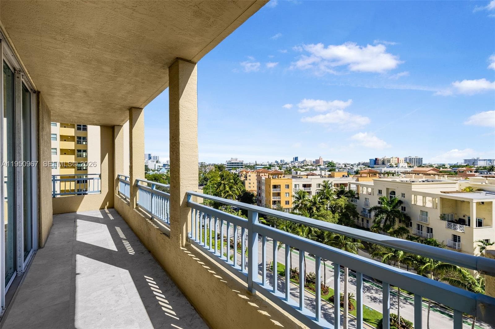 A11950967 — Miami Beach — 19