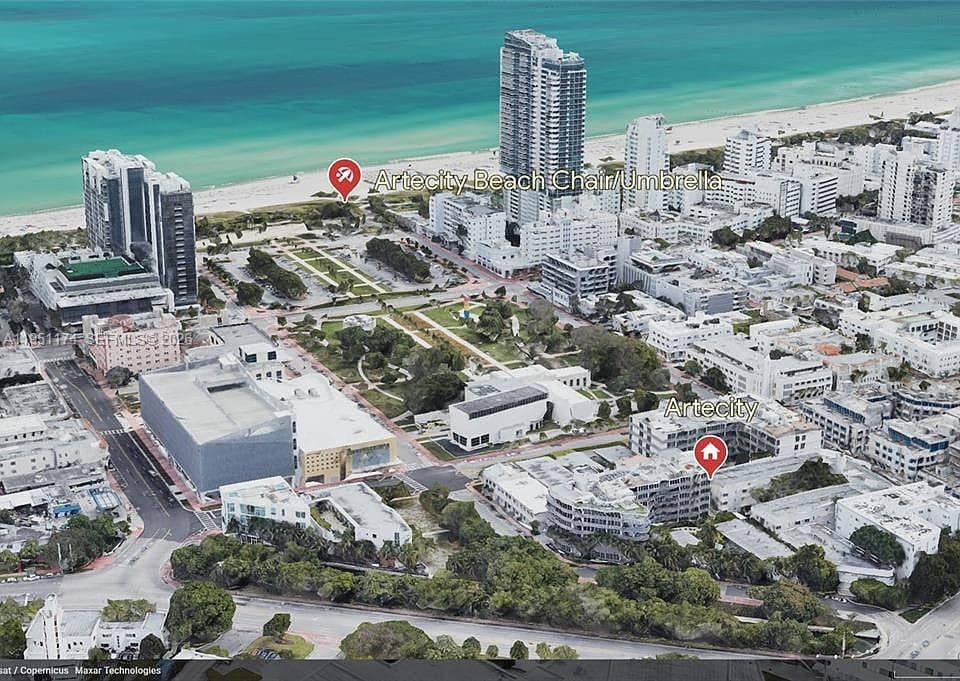 A11951174 — Miami Beach — 21