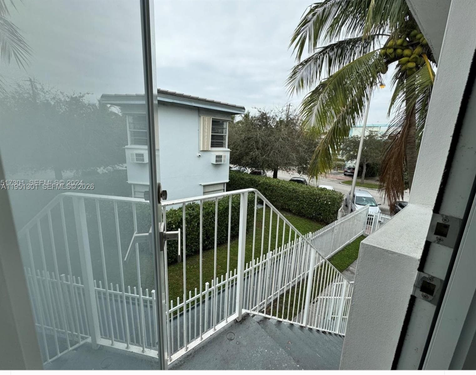 A11951301 — Miami Beach