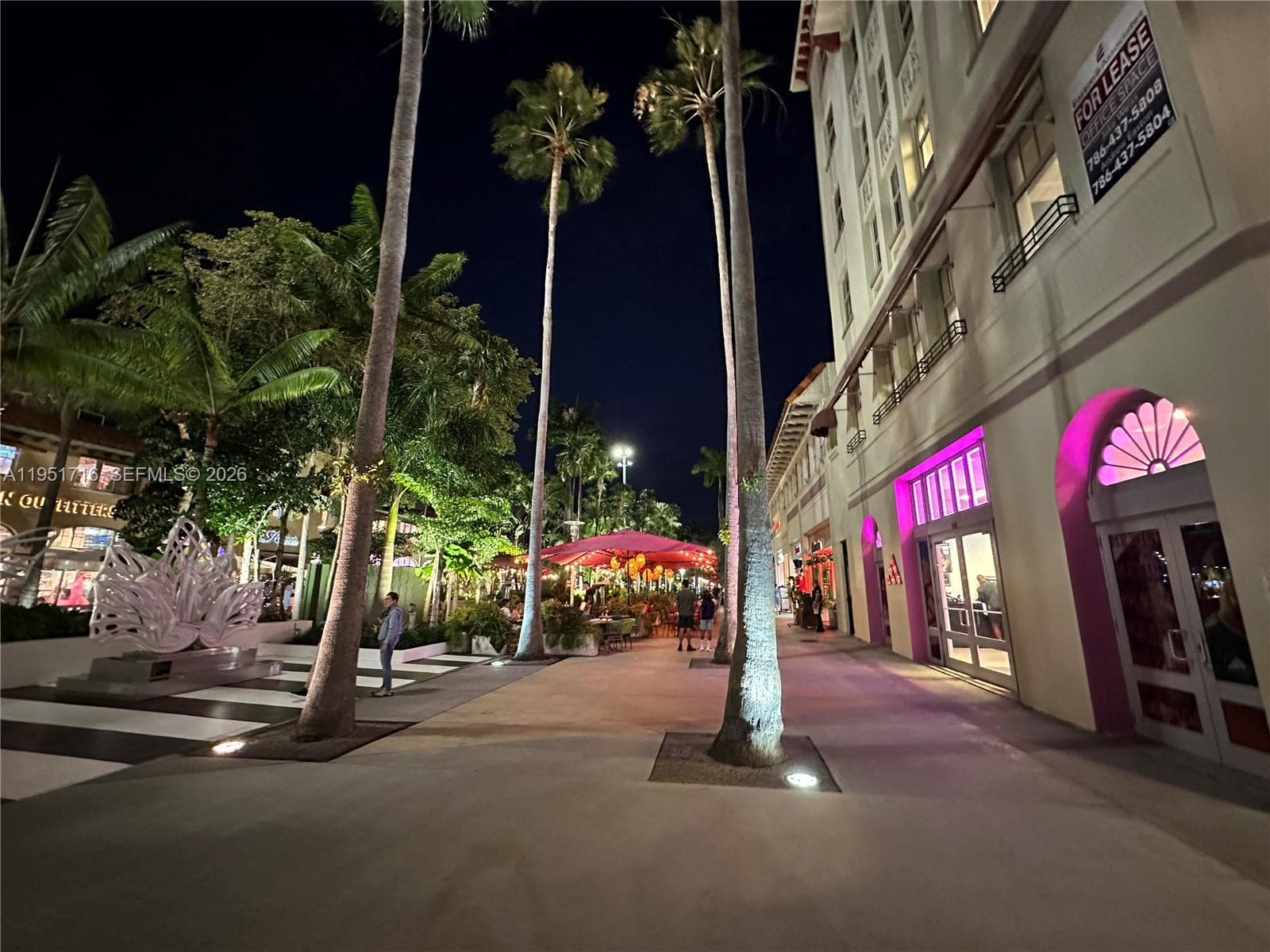 A11951716 — Miami Beach — 10