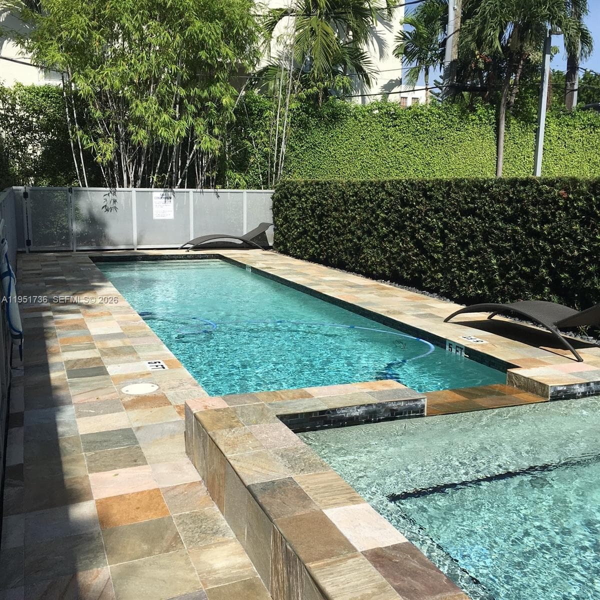 A11951736 — Miami Beach — 17