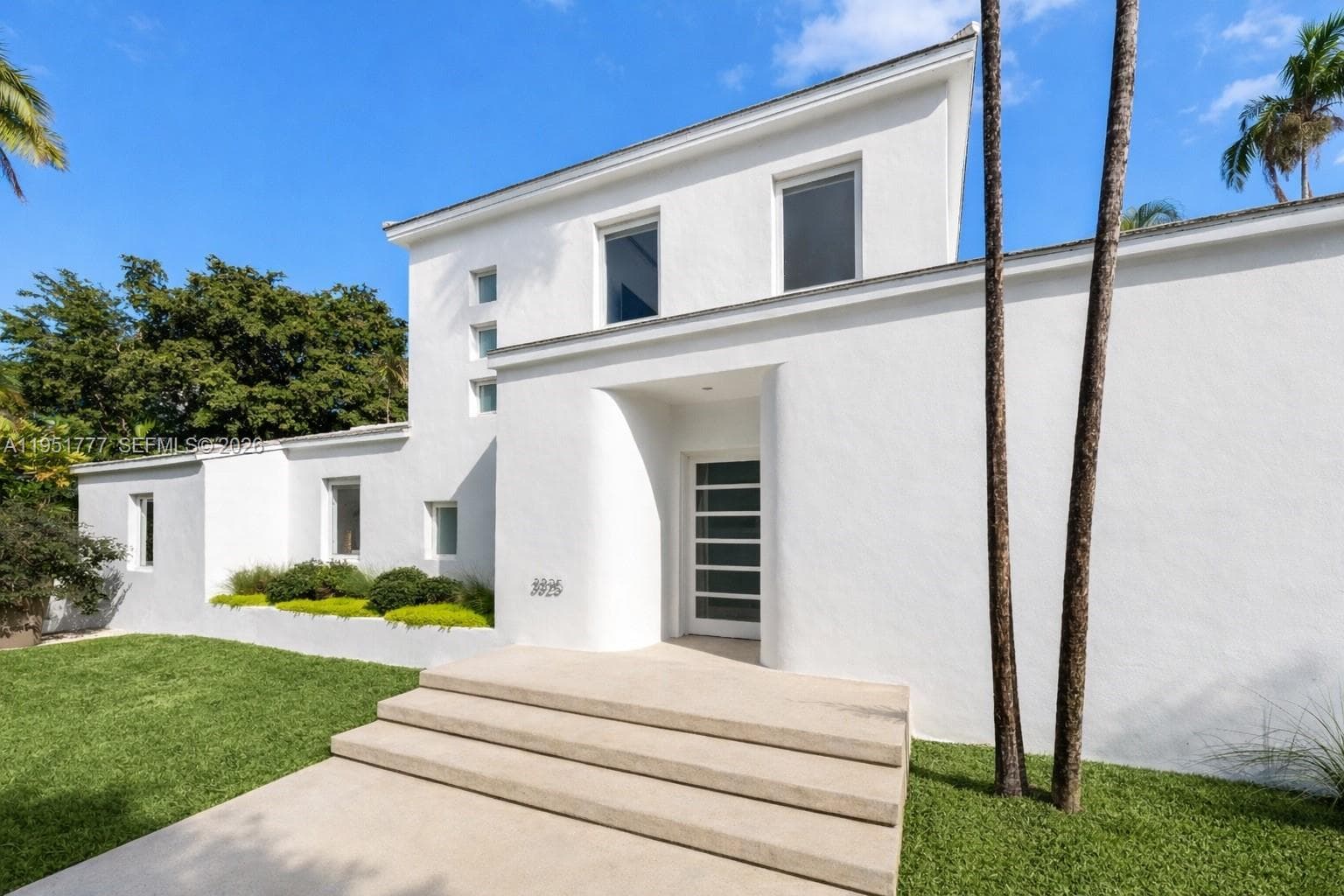 A11951777 — Miami Beach — 13