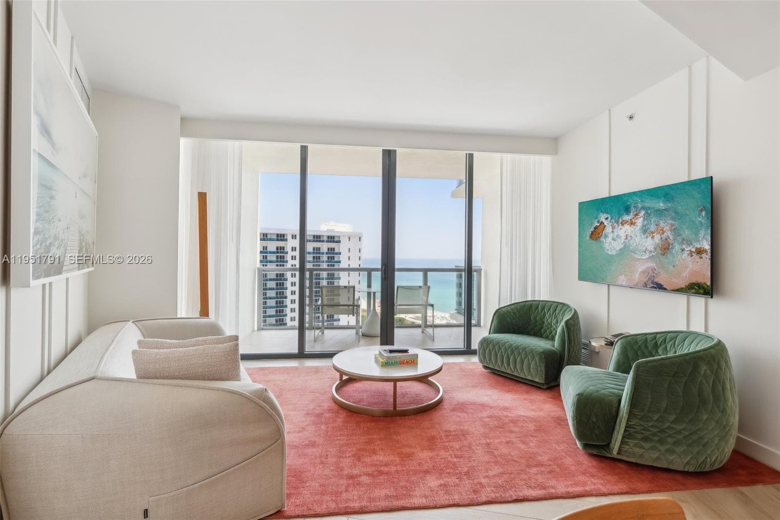 A11951791 — Miami Beach — 2