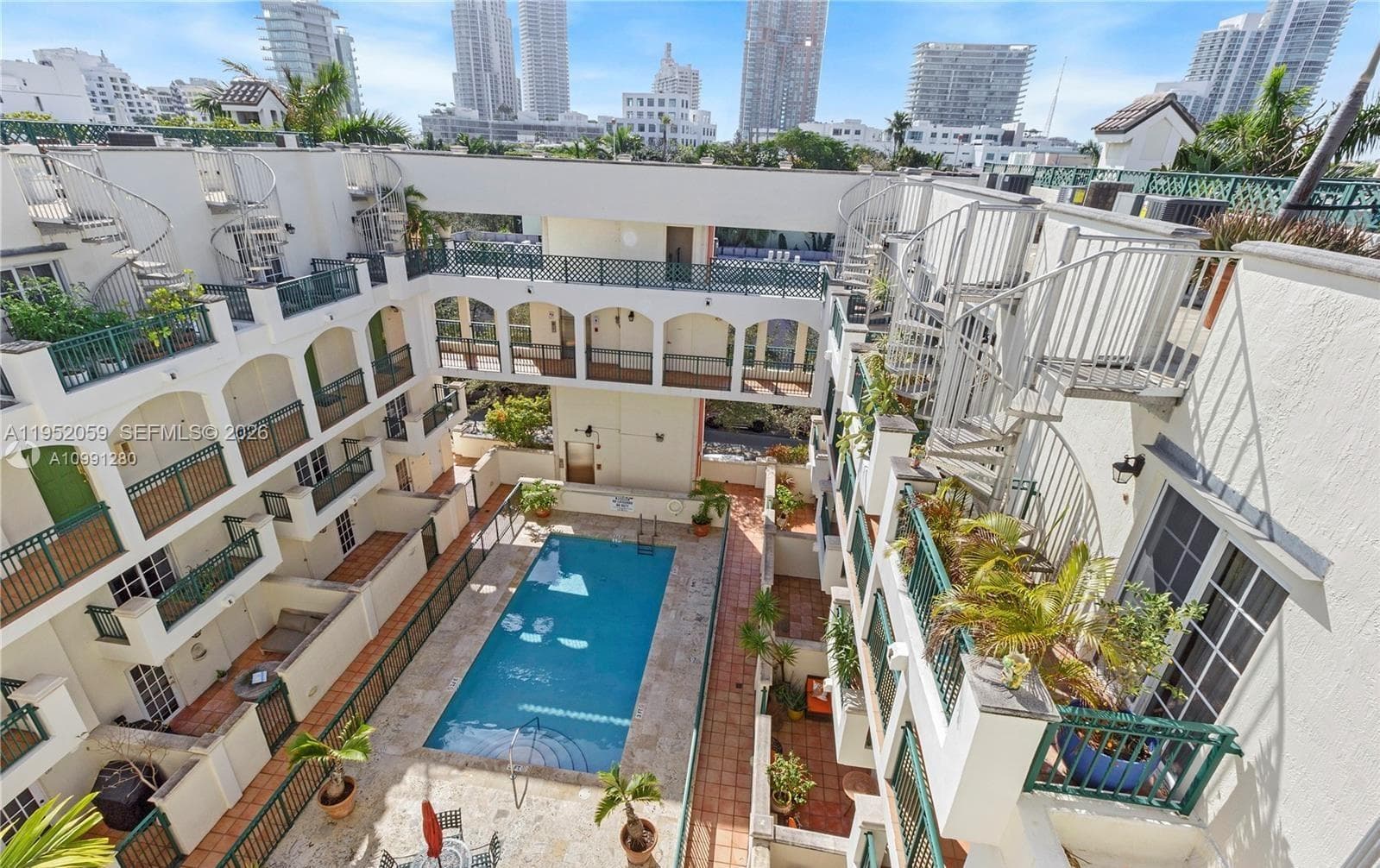 A11952059 — Miami Beach