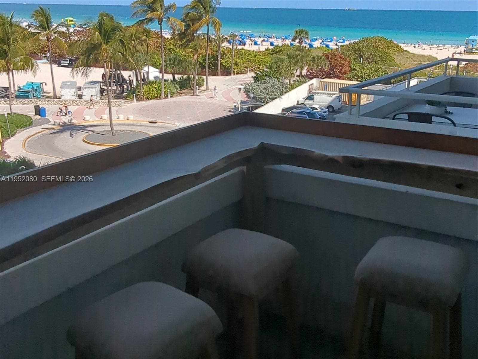 A11952080 — Miami Beach — 2