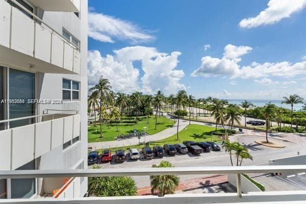A11952080 — Miami Beach — 16