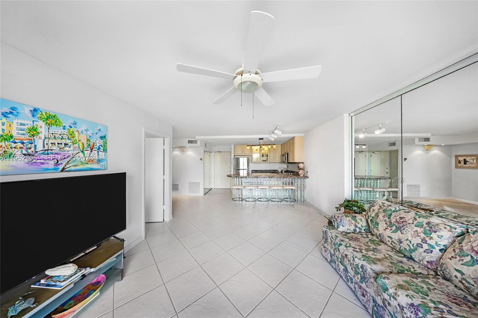 A11952605 — Miami Beach — 12