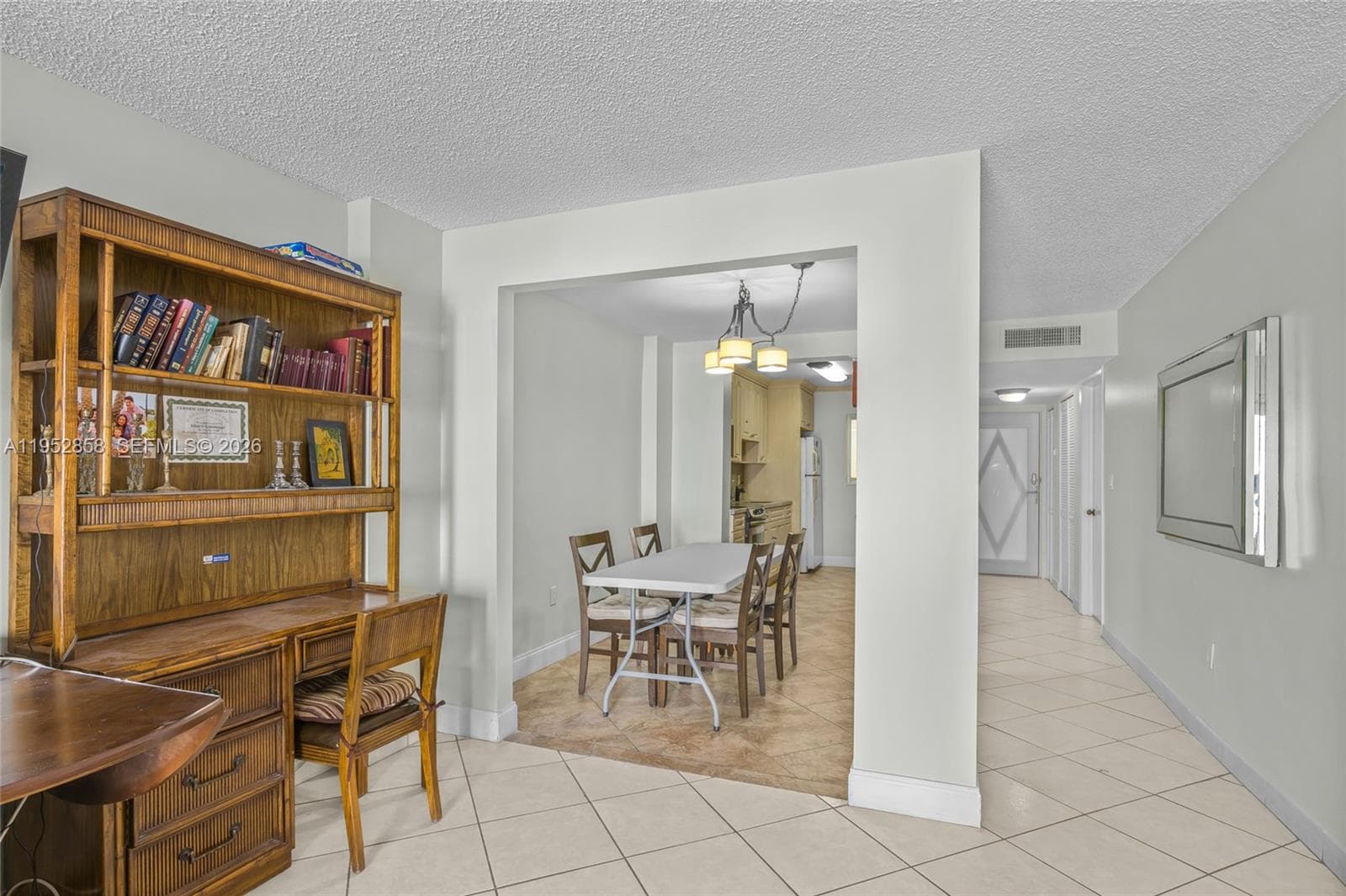 A11952858 — Miami Beach — 10