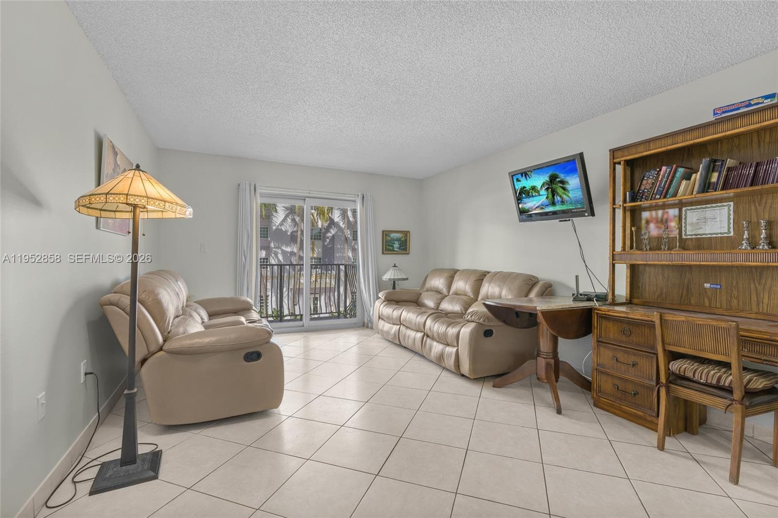 A11952858 — Miami Beach — 8