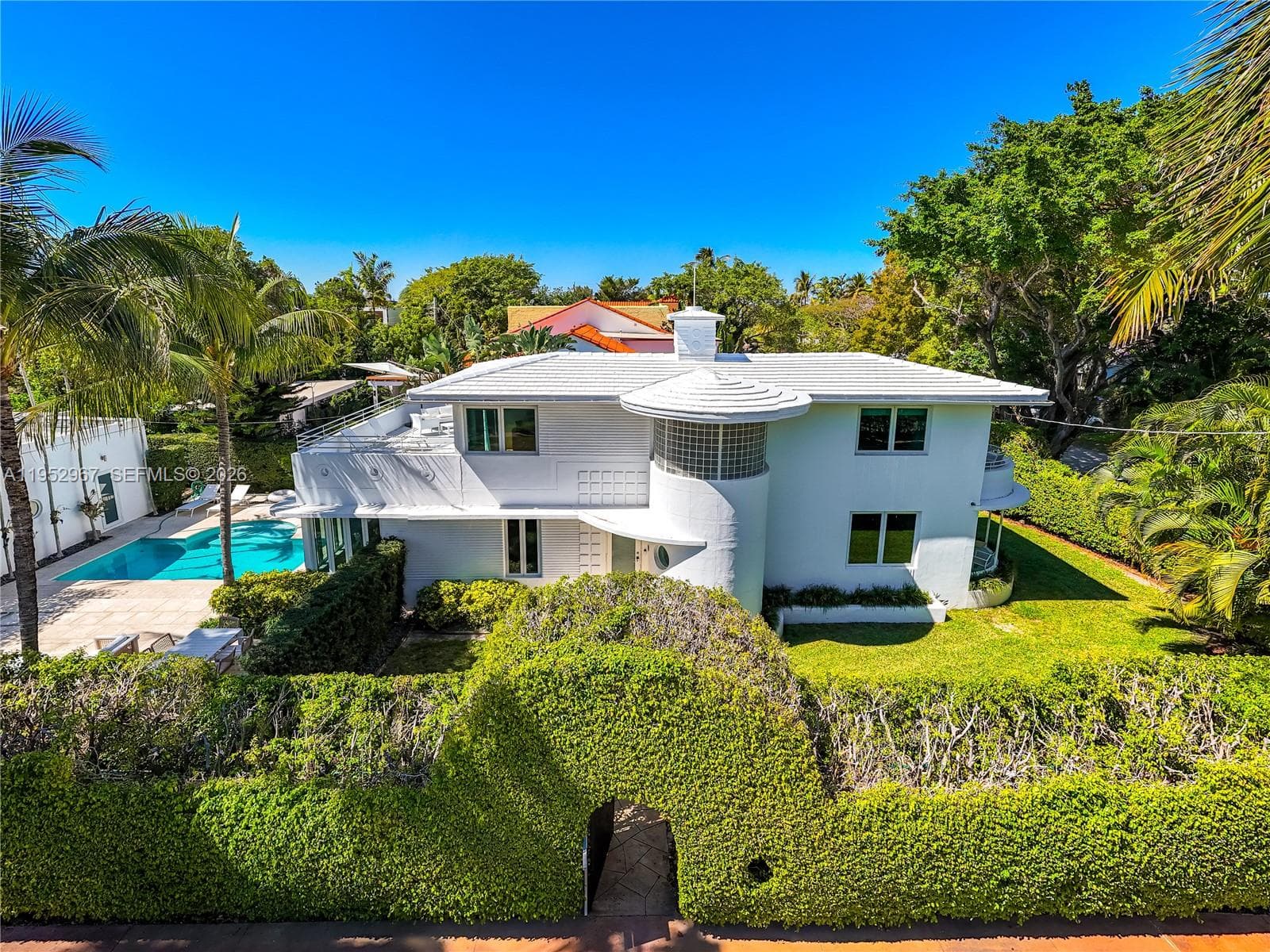 A11952967 — Miami Beach
