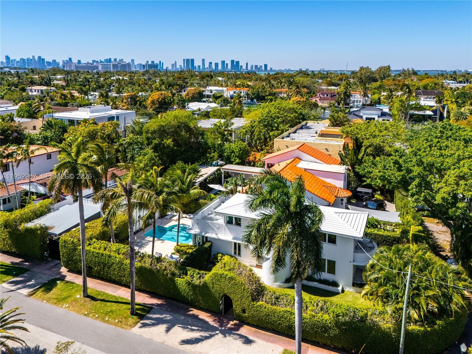 A11952967 — Miami Beach — 49
