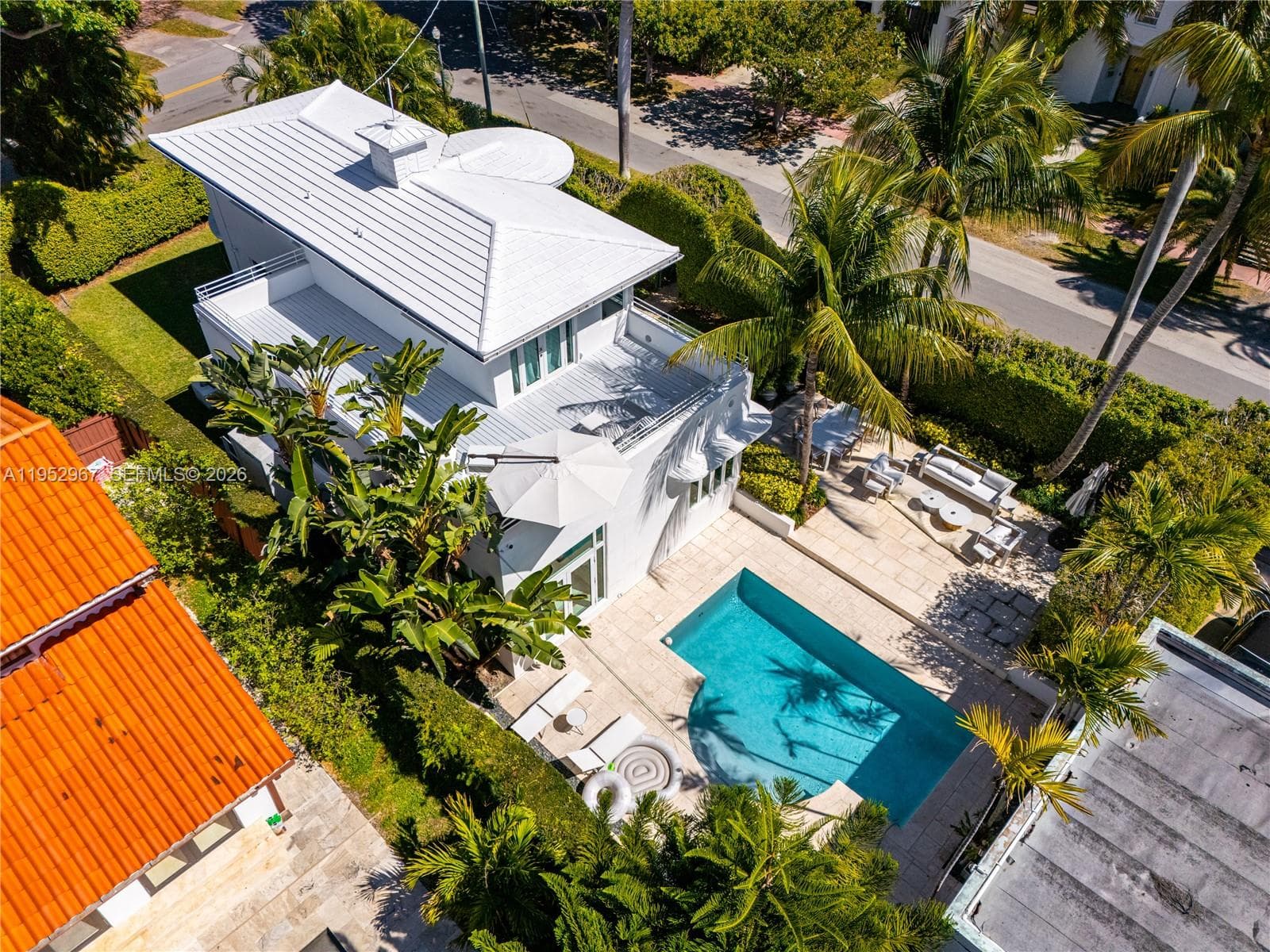 A11952967 — Miami Beach — 4