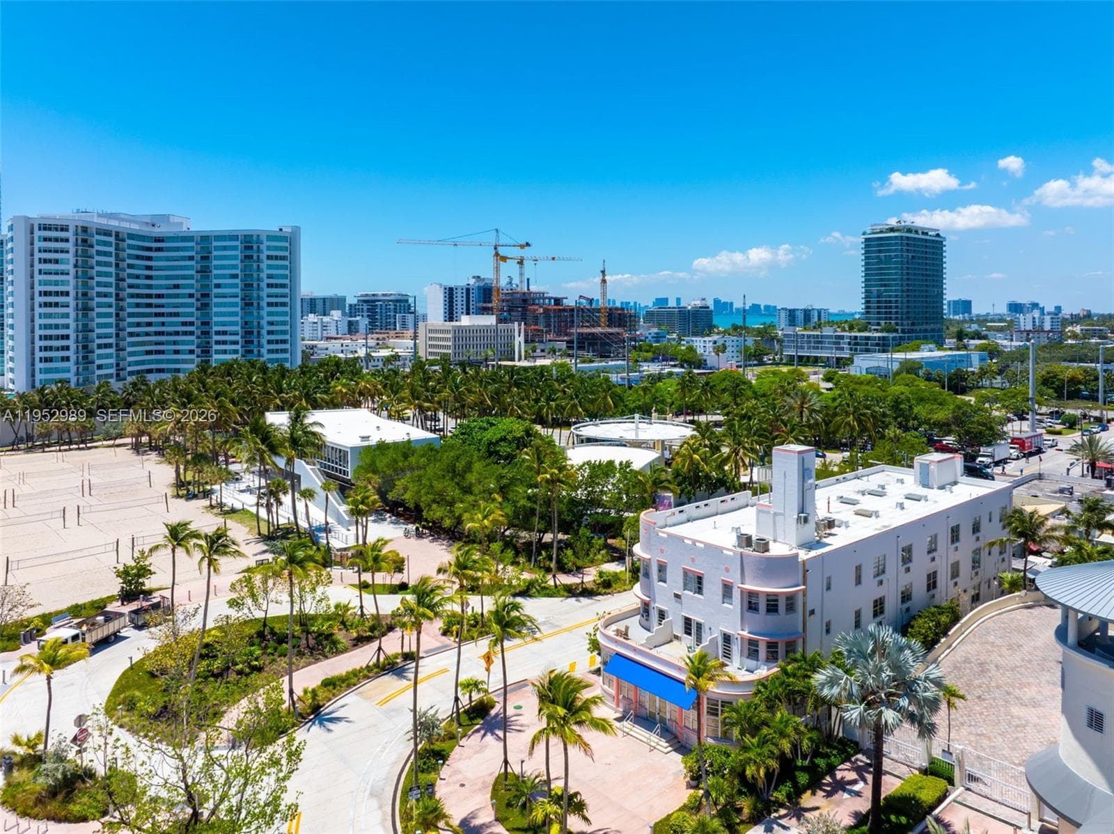 A11952989 — Miami Beach — 16