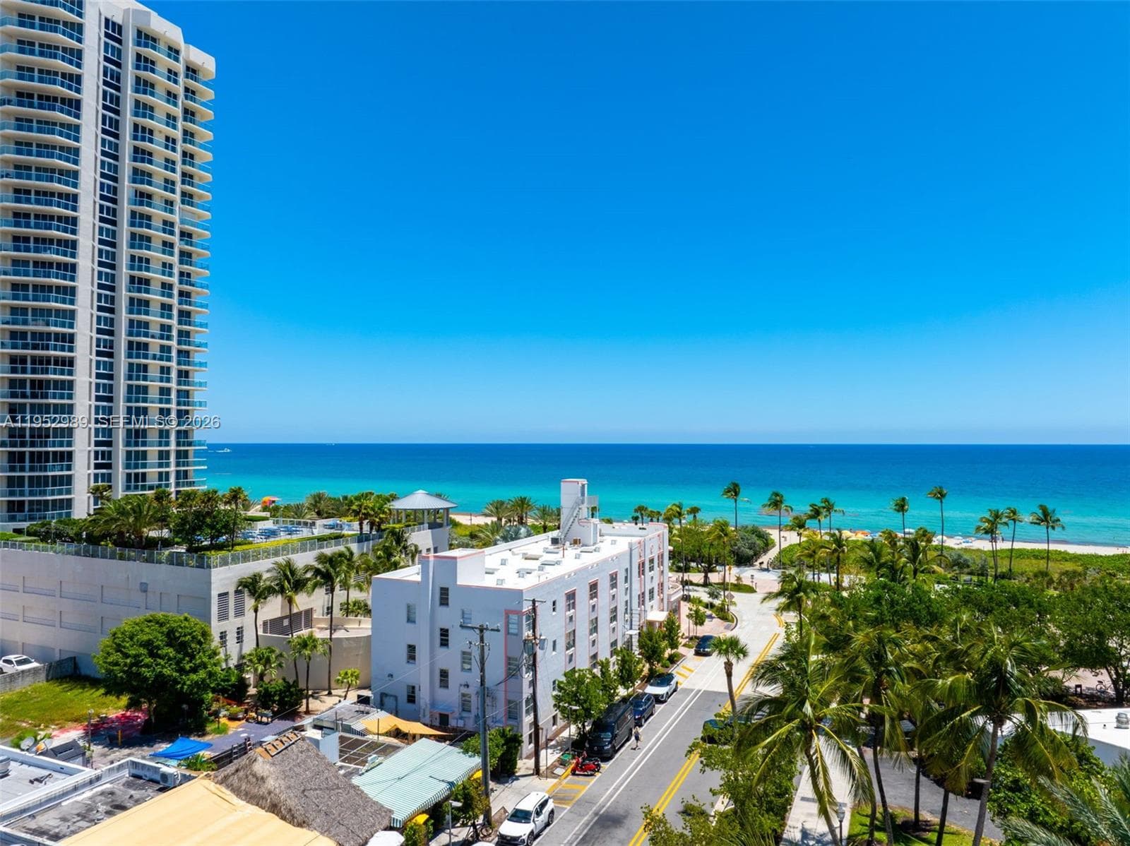 A11952989 — Miami Beach — 10