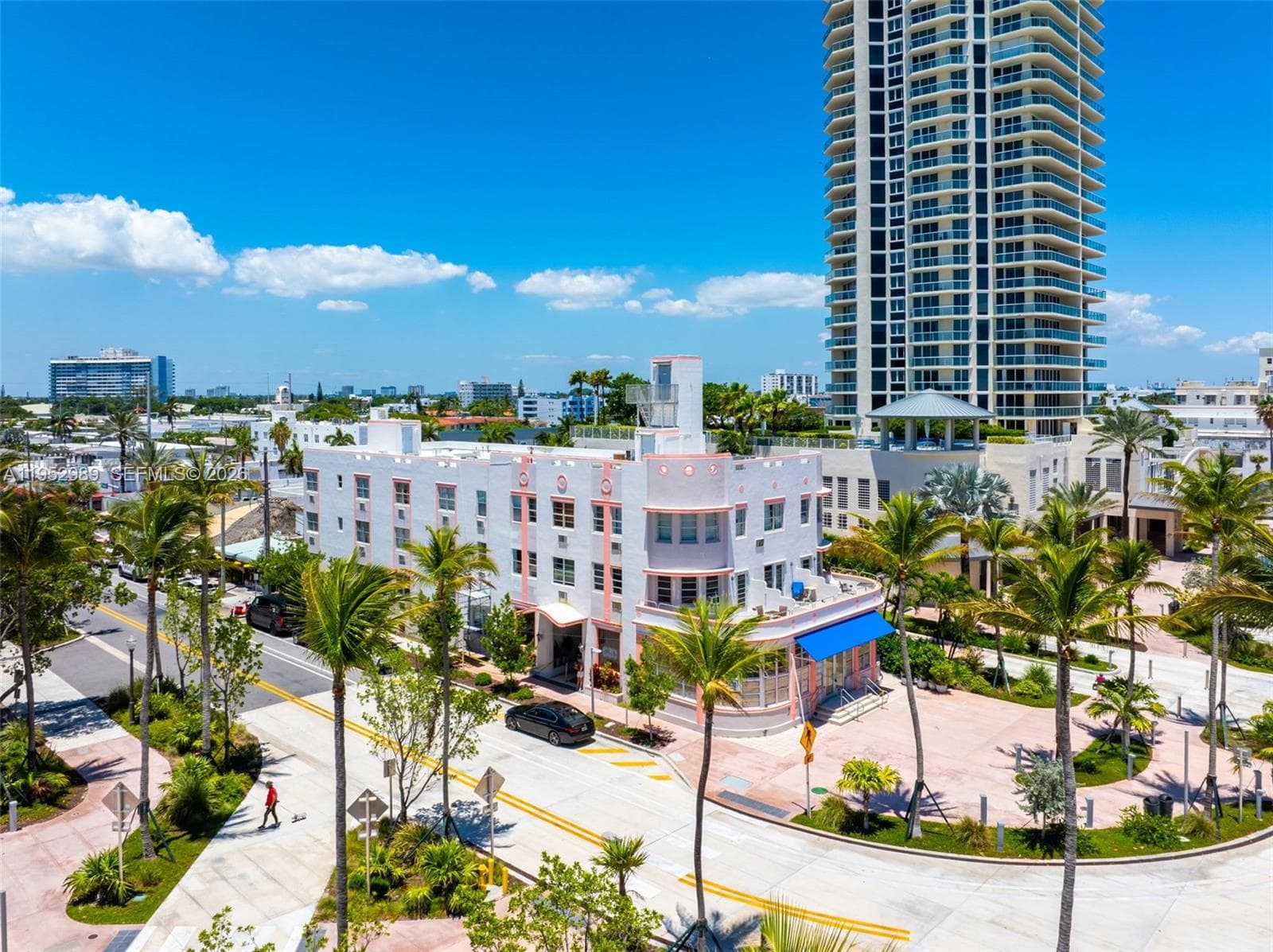A11952989 — Miami Beach — 15