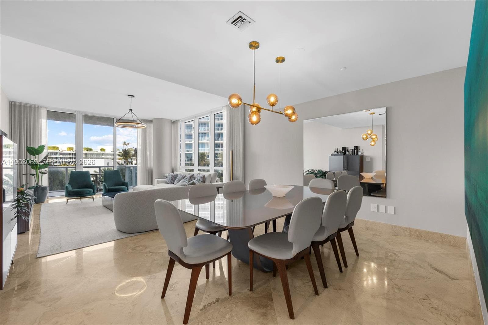 A11953069 — Miami Beach — 11