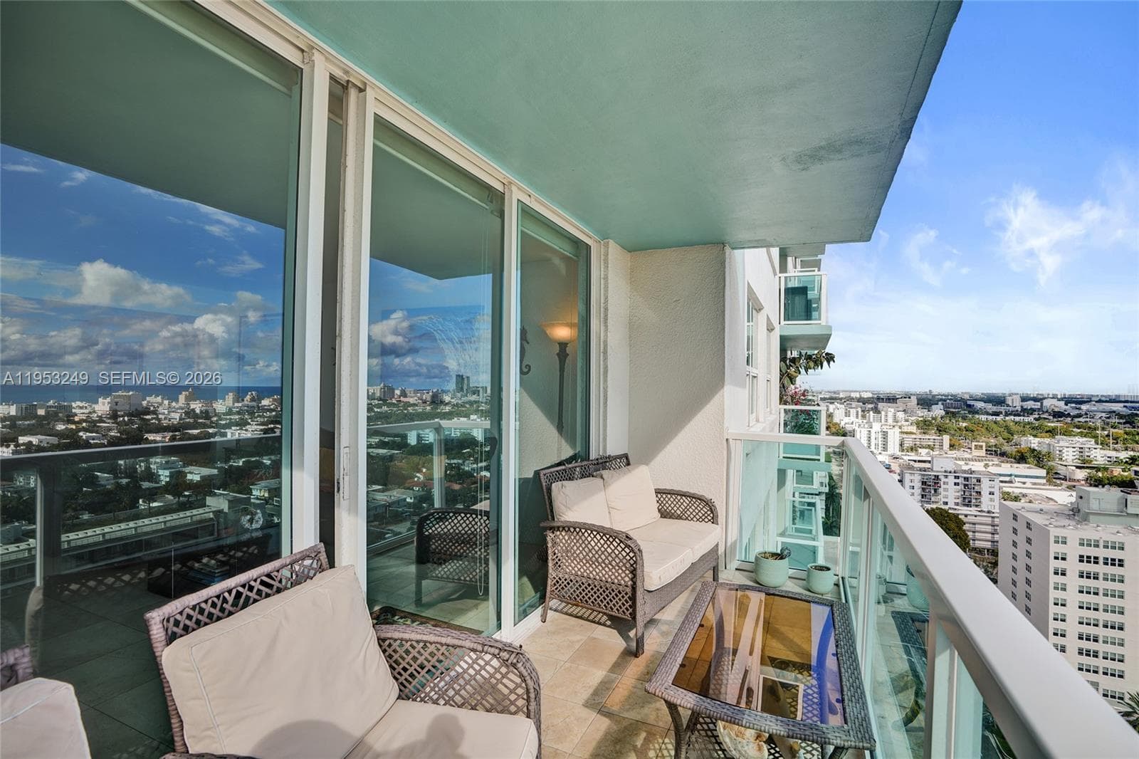 A11953249 — Miami Beach — 33
