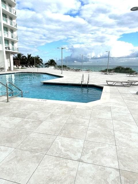 A11953398 — Miami Beach — 23