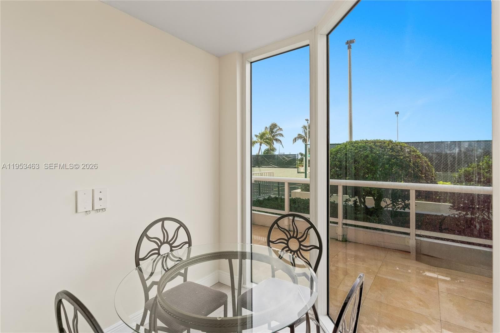 A11953463 — Miami Beach — 16