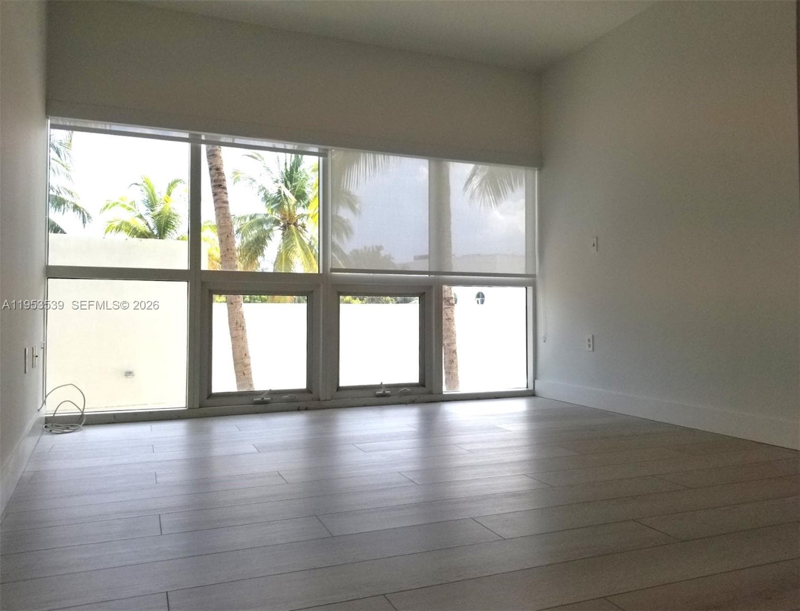 A11953539 — Miami Beach — 23