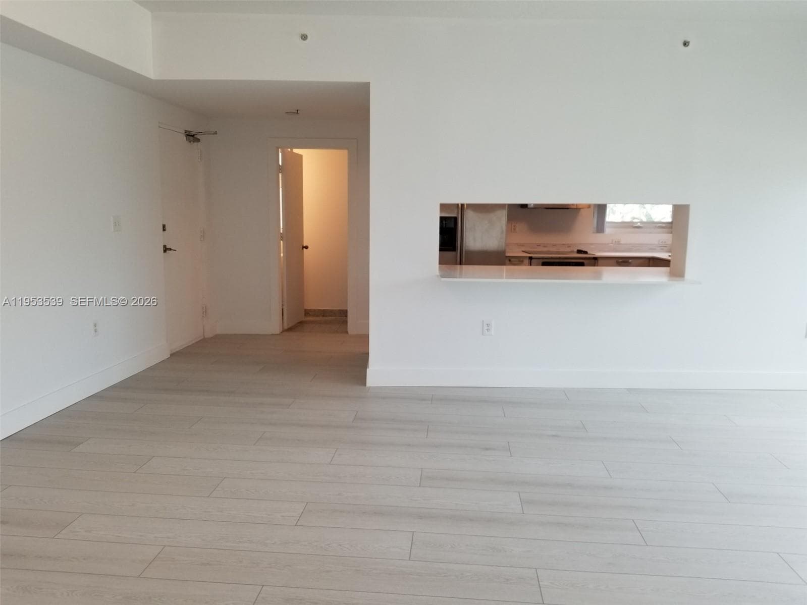 A11953539 — Miami Beach — 7