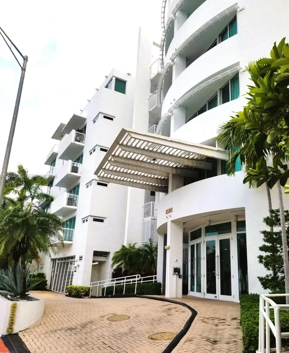 A11953539 — Miami Beach — 37