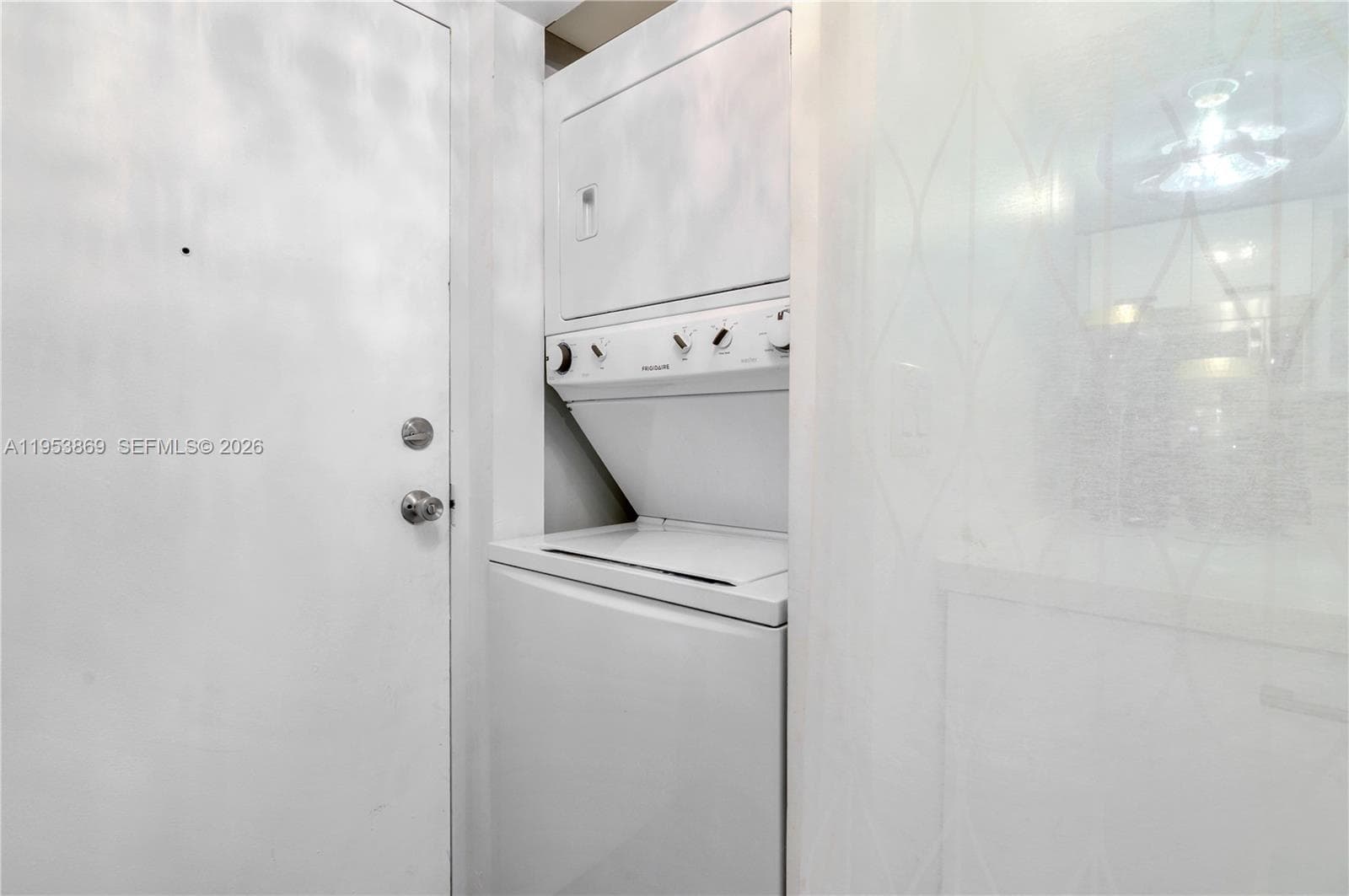 A11953869 — Miami Beach — 9