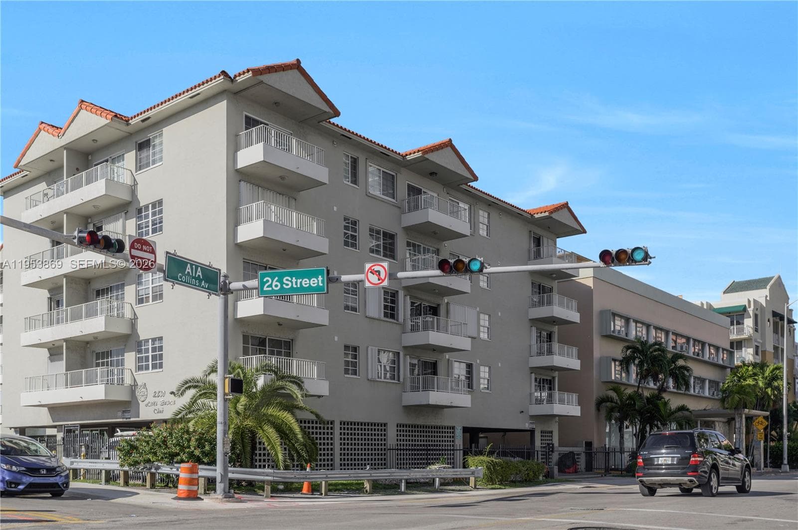A11953869 — Miami Beach — 19