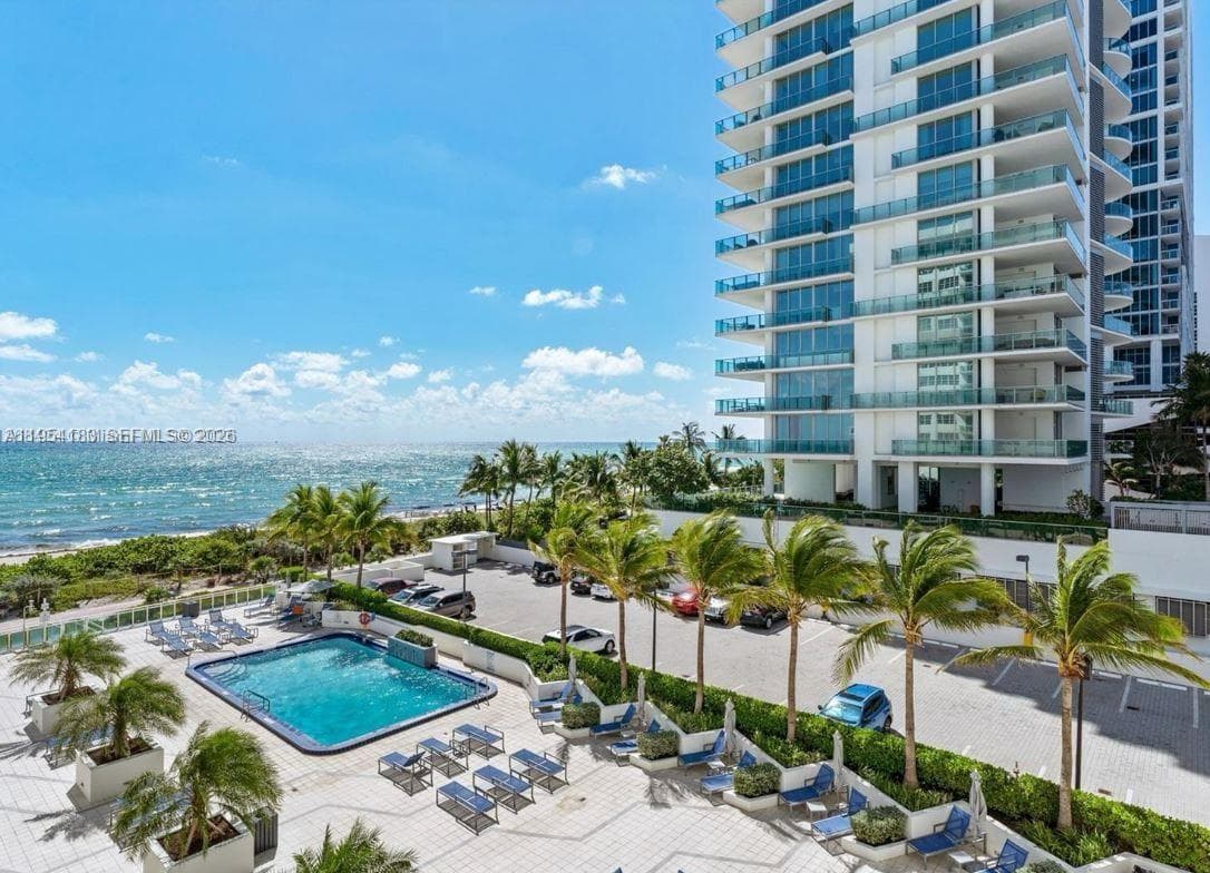 A11954183 — Miami Beach — 20