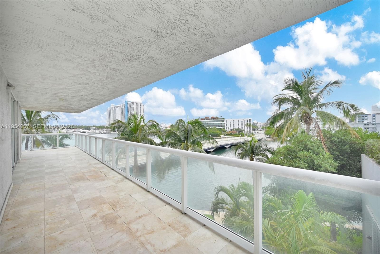 A11954257 — Miami Beach — 7