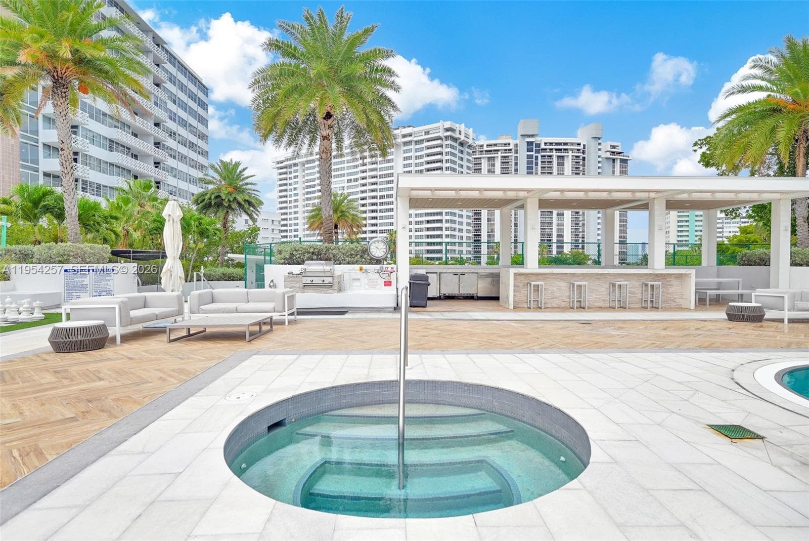 A11954257 — Miami Beach — 34