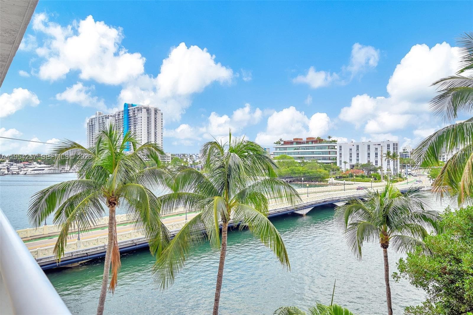 A11954257 — Miami Beach — 8