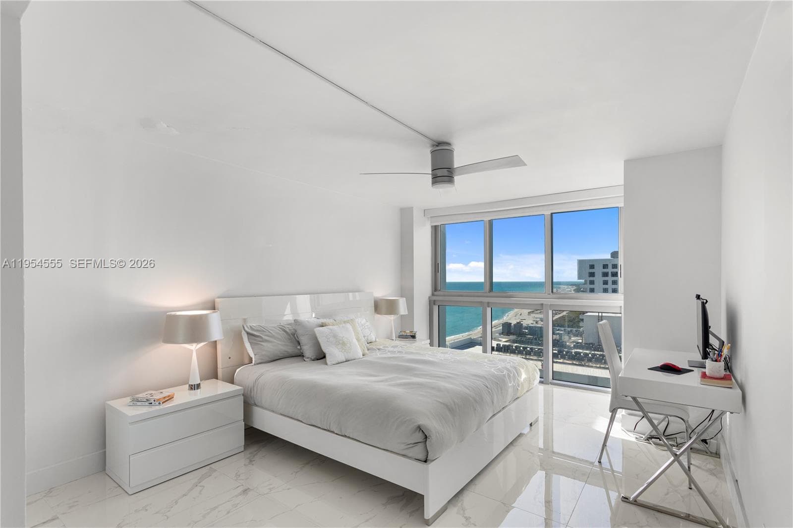A11954555 — Miami Beach — 16