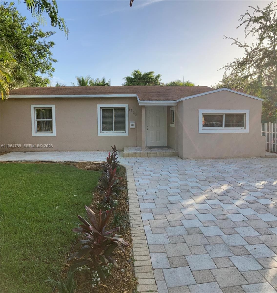 A11954768 — Miami Beach — 6