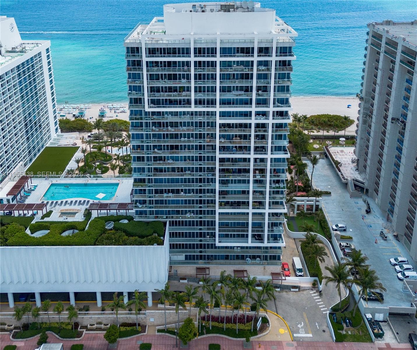 A11955438 — Miami Beach — 10