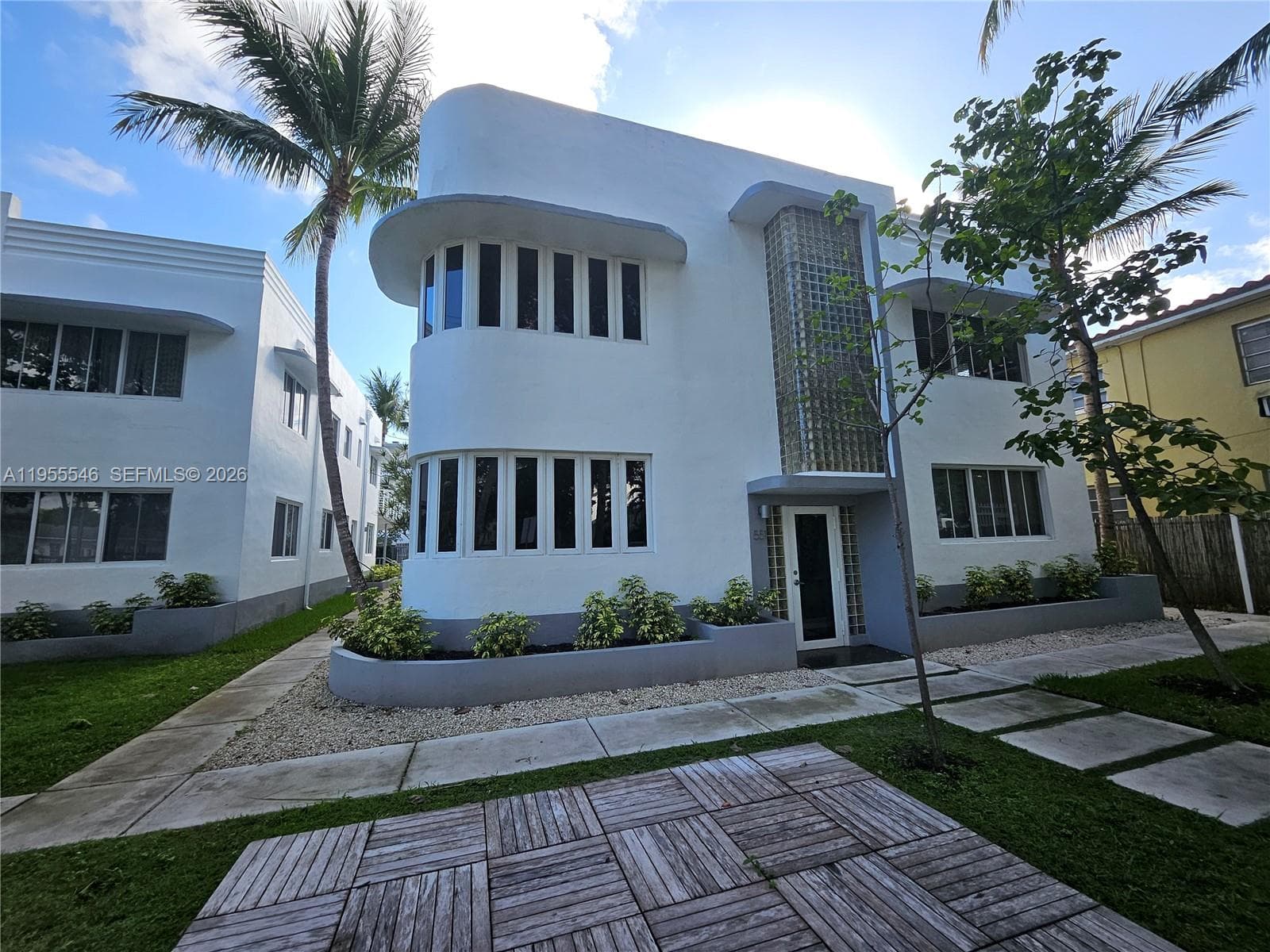 A11955546 — Miami Beach — 26