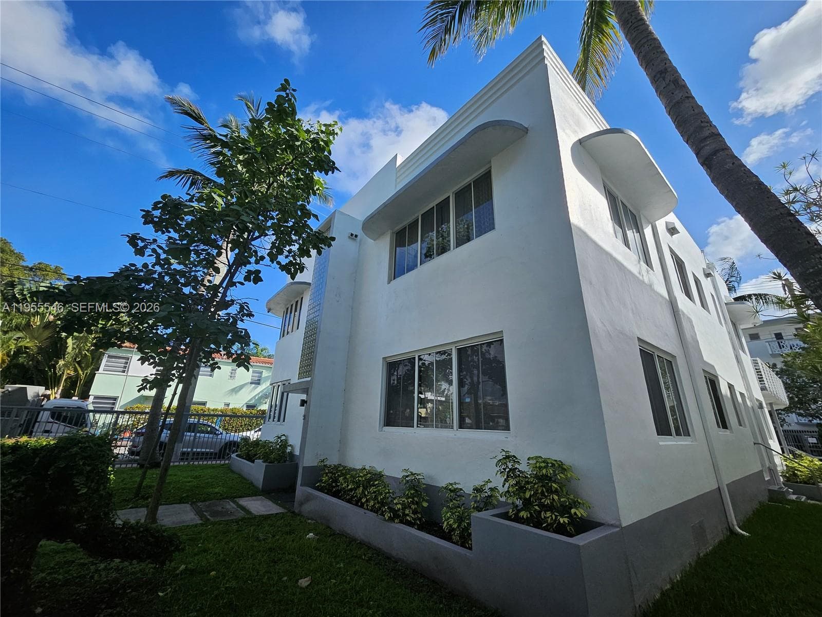 A11955546 — Miami Beach — 35